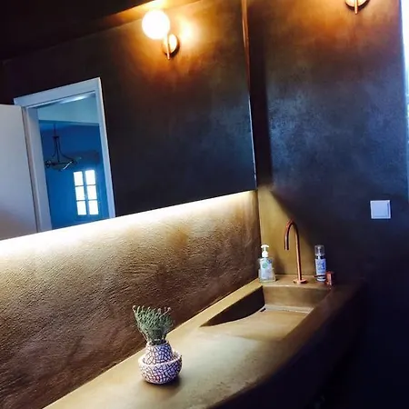 Sea Front * Νάουσα